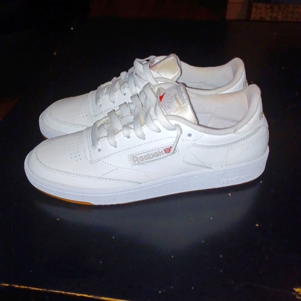 Reebok Classic size 9.5